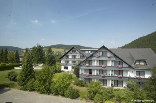 Hotel Hochheide วิลลิงเงิน ภายนอก รูปภาพ