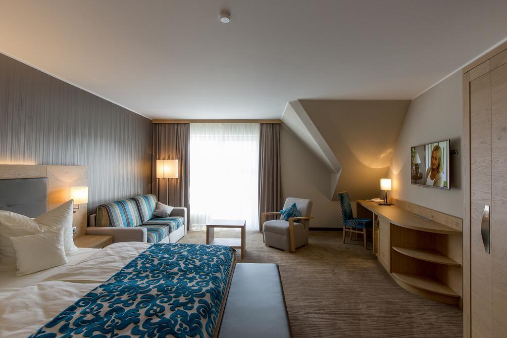 Hotel Hochheide วิลลิงเงิน ภายนอก รูปภาพ
