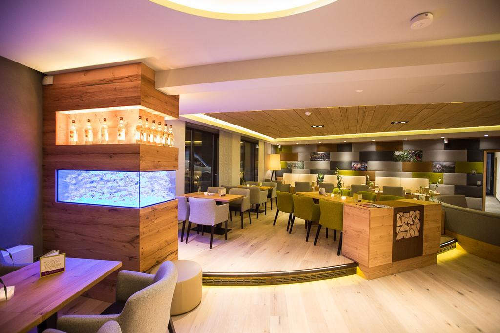 Hotel Hochheide วิลลิงเงิน ภายนอก รูปภาพ