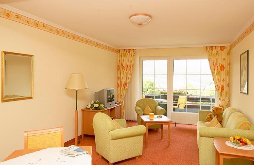 Hotel Hochheide วิลลิงเงิน ภายนอก รูปภาพ